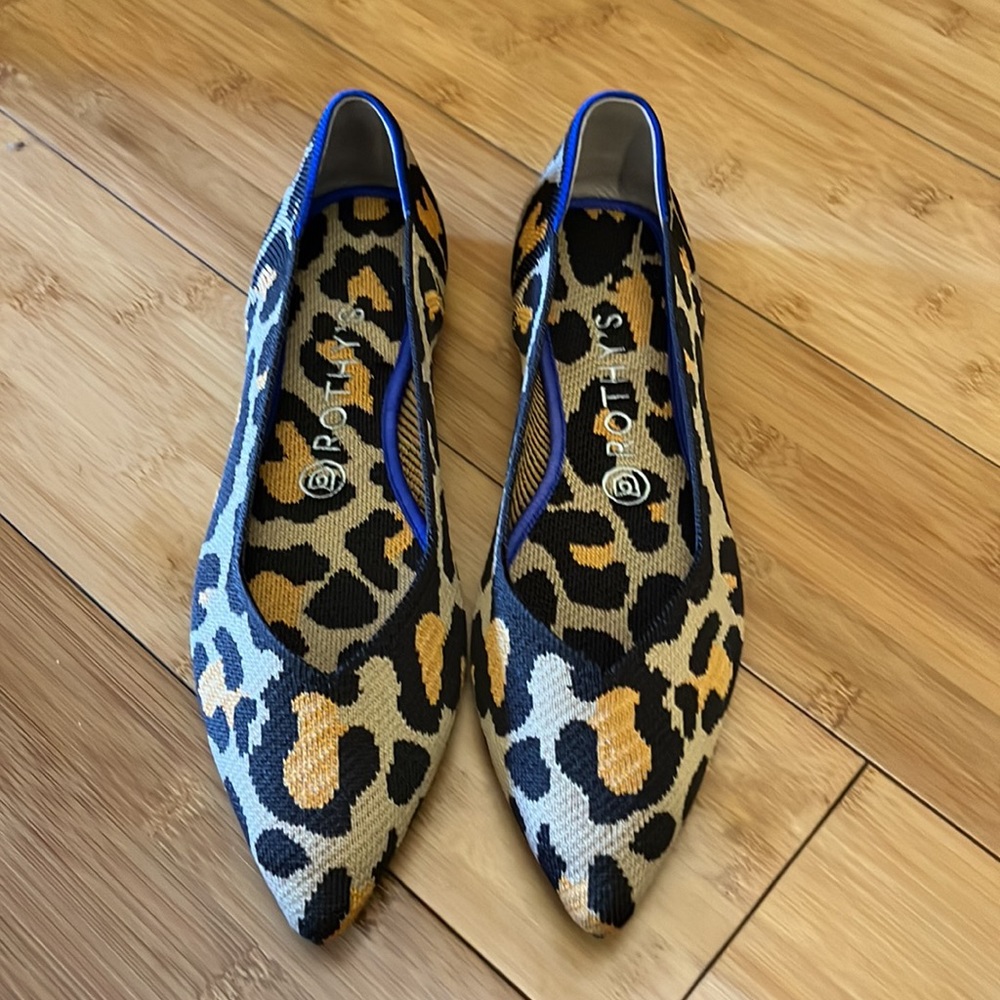 Rothy’s Big Cat Points - EUC SIZE 9
